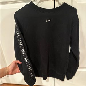 Nike crewneck